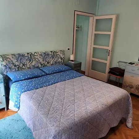 Gabbiano Felice Apartman *